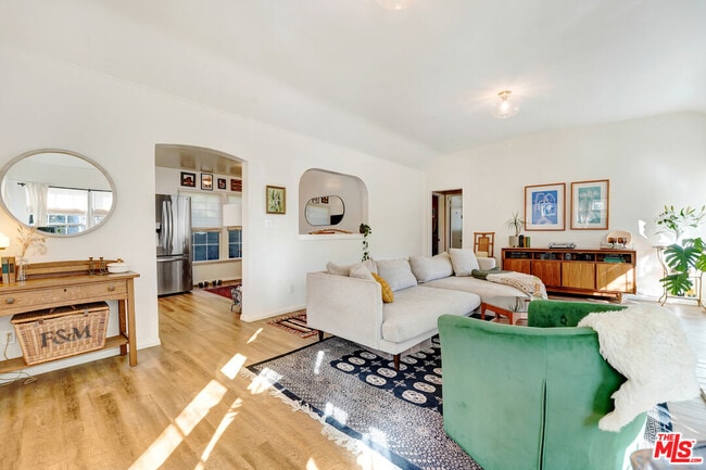 Photo - 4385 Scandia Way