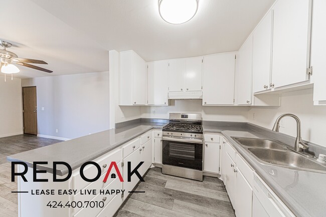 Photo - 8309 Cedros Ave Unit 312