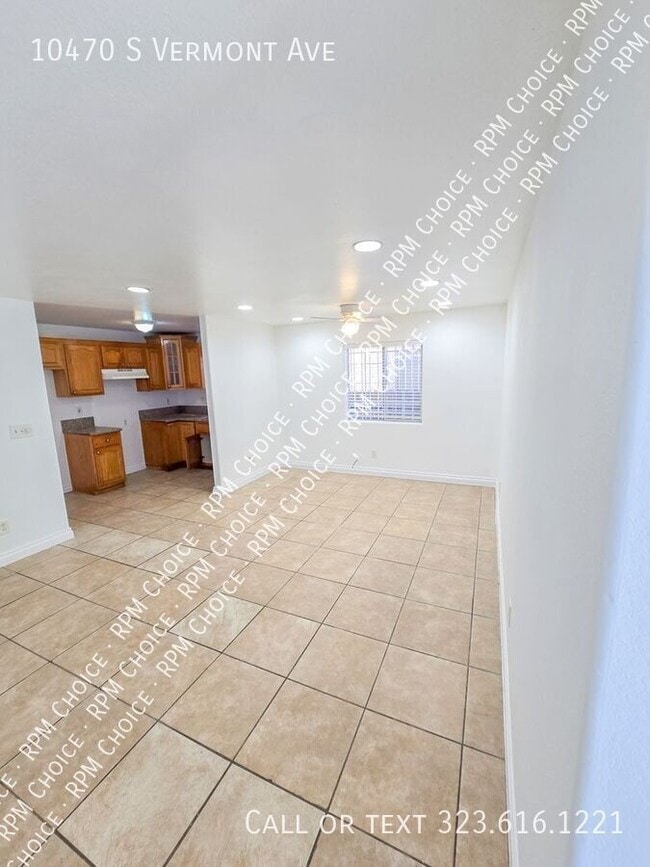 Photo - 10470 S Vermont Ave