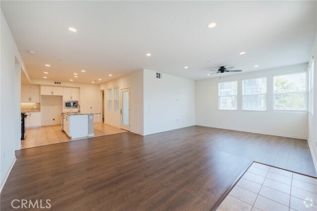 Building Photo - 1100 Epic Rental