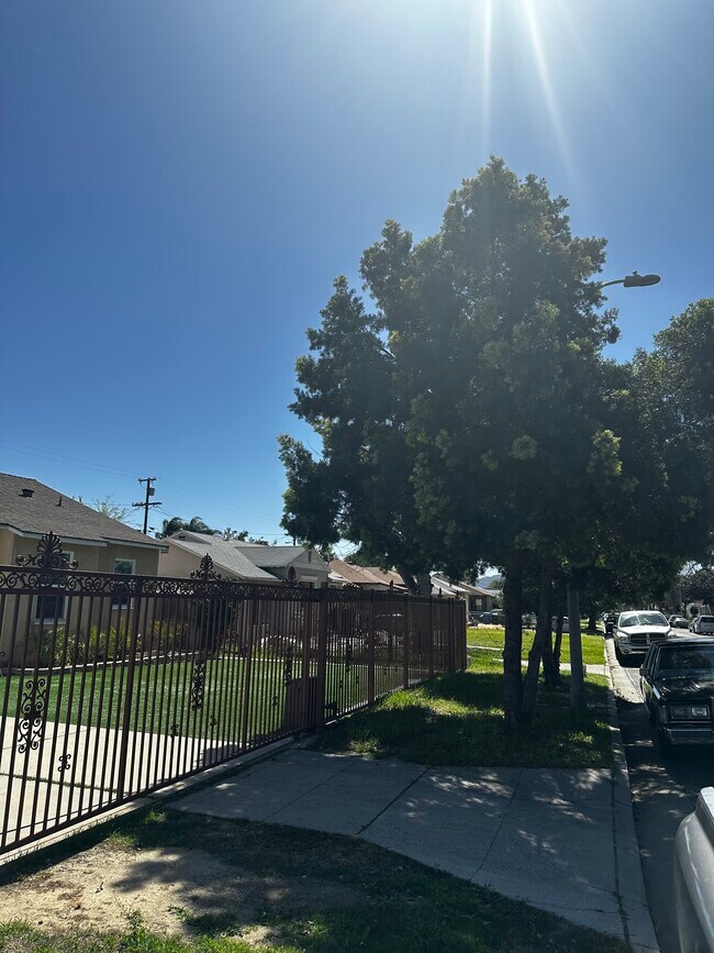 Photo - 7038 Yarmouth Ave