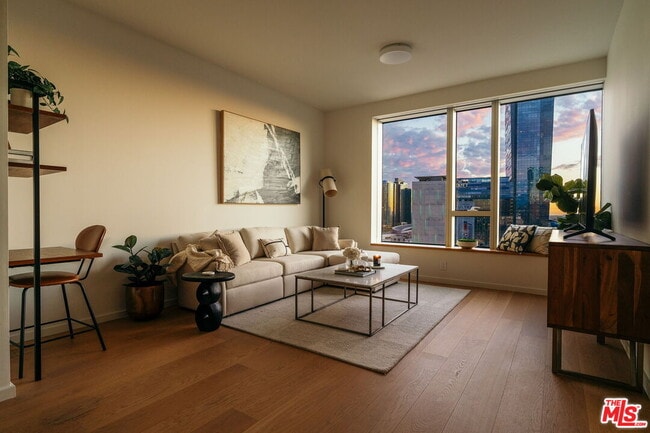 Photo - 889 Francisco St Unit 1801