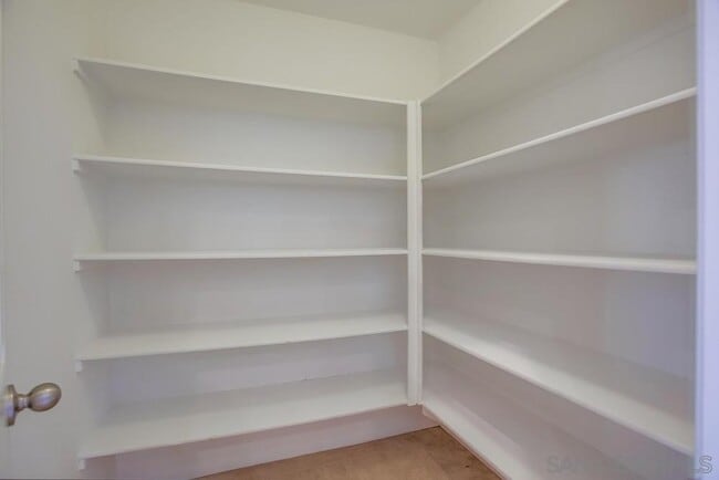 Photo - 634 Sumner Way Unit 3