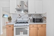Photo - 1097 Bonita St