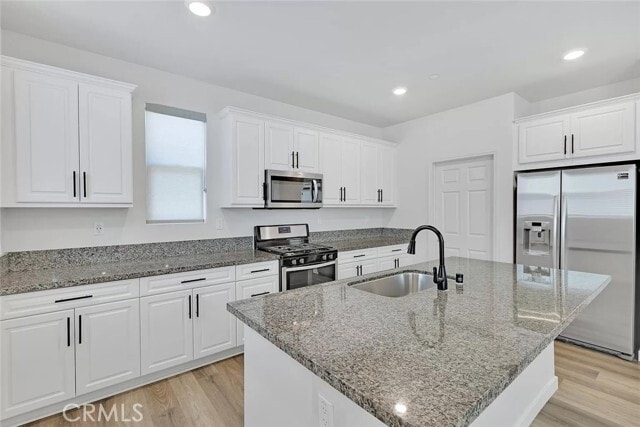 Photo - 14700 Sherman Way