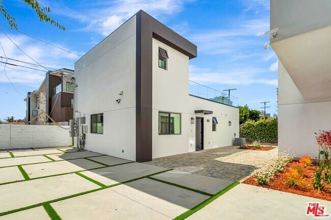 Building Photo - 1921 Federal Ave Rental