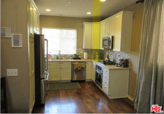 Photo - 9644 Pine Orchard St