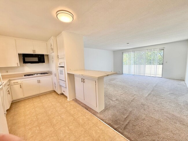 Photo - Charming 2 Bedroom 1 Bath in Laguna Beach!!