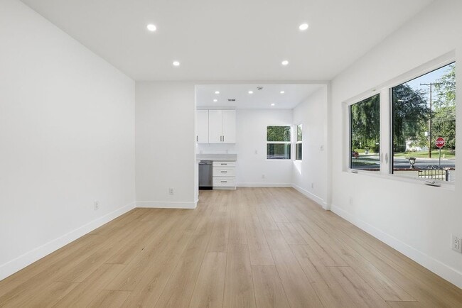 Photo - 1722 Bel Aire Dr