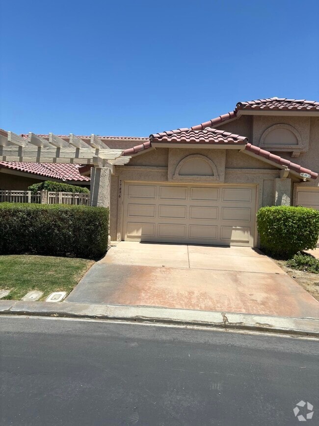 Building Photo - 77896 Woodhaven Dr N Rental