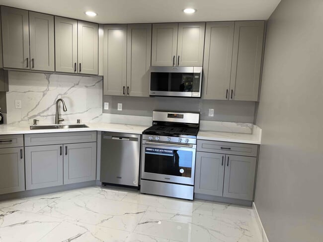 Photo - 4370 Date Ave Unit # B