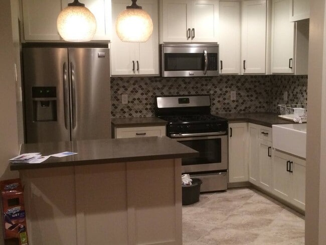 Building Photo - 4350 W 171st St