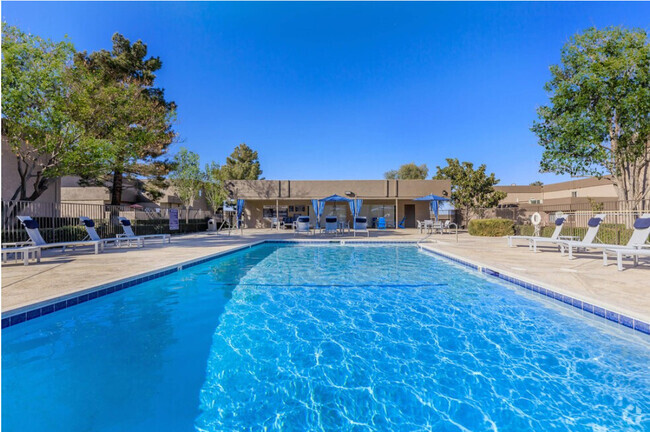 Multiple pools - Sunset View Rental