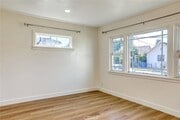 Photo - 950 E 48th St Townhome