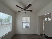 Photo - 535 Jackson St