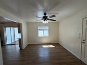 Photo - 3145 Keats St