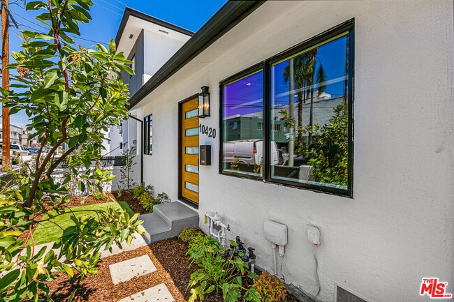 Photo - 10420 Regent St Unit 10420