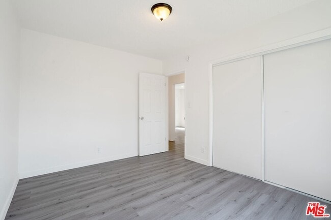 Photo - 241 W 84th St