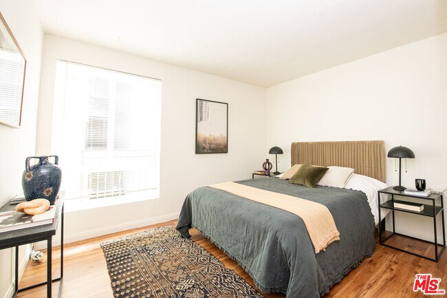 Photo - 608 Idaho Ave Unit 6