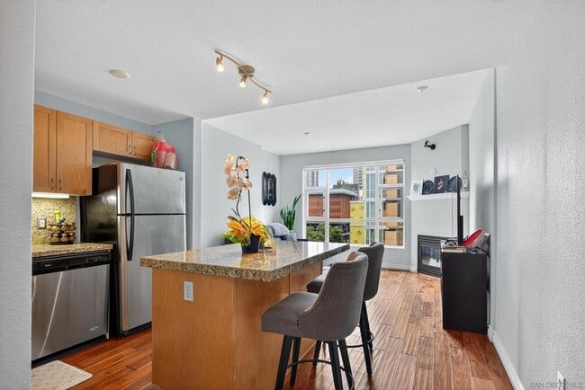 Photo - 1240 India St Unit 618