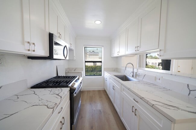 Photo - 5226 Lexington Ave Unit 38
