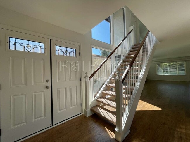 Photo - 21909 Huron Ln