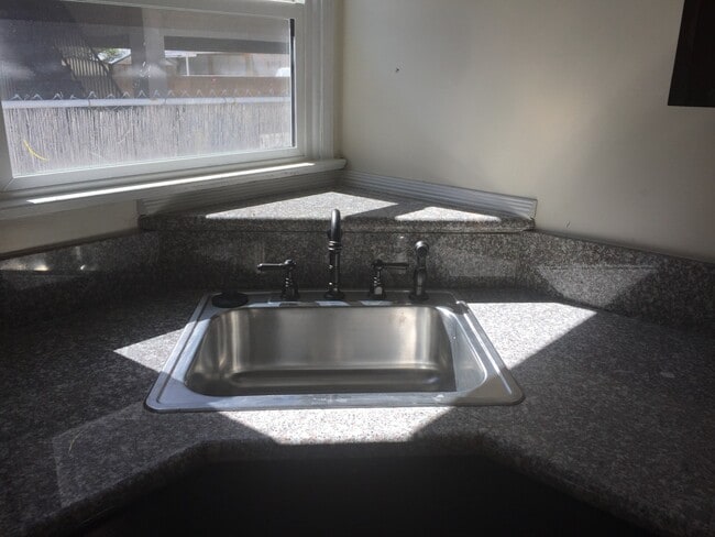 Photo - BELC 07 Unit 1837