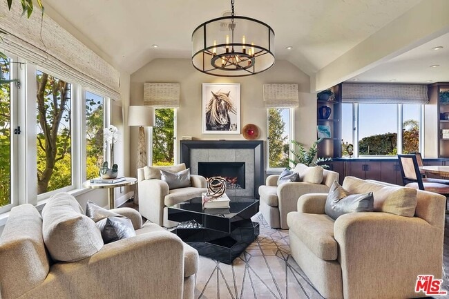 Photo - 1357 Miller Dr