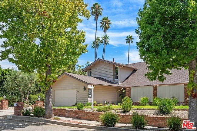 Photo - 2276 Westridge Rd