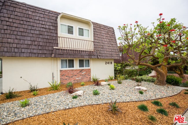 Photo - 2418 Graham Ave Unit 2