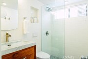 Photo - 707 Heliotrope Ave
