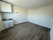 Photo - Crestwood Tower Apartments