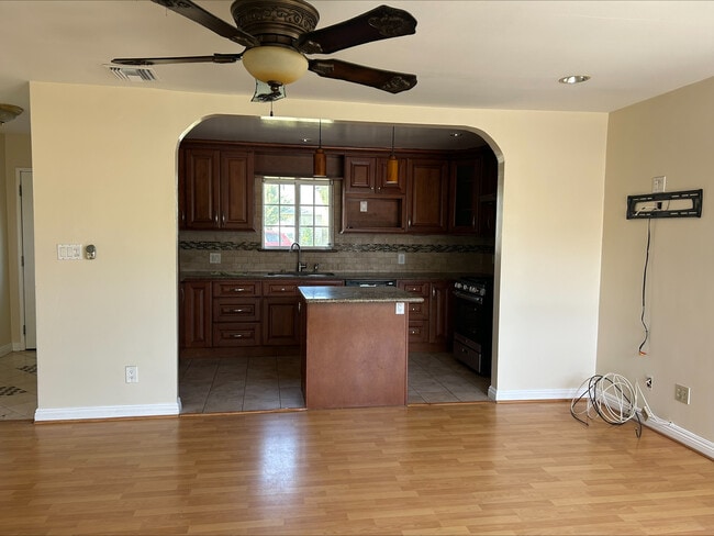 Photo - 8934 Callita St