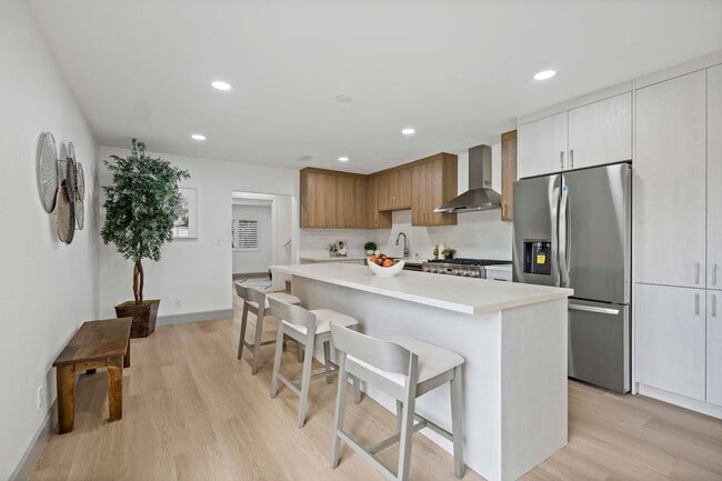 Photo - 6BD/4BA One Story Single Family House next to UCI