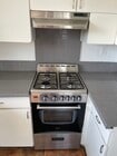 Gas range - 2716 Via Paseo Apartments Unit 1