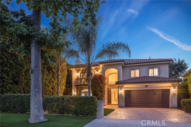 Photo - 16659 Addison St