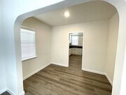 Photo - 208-208 W Mariposa Ave Unit 204
