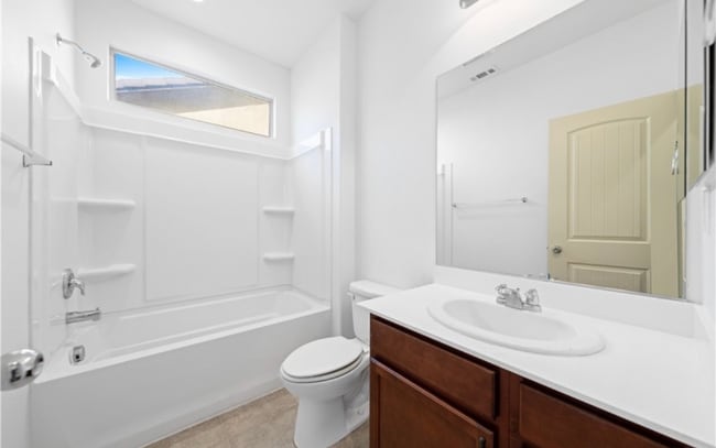 Photo - 4790 Preston St