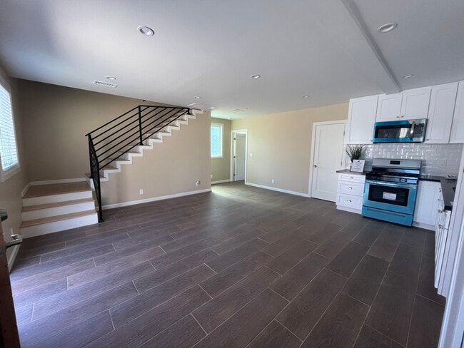 Photo - 13836 Cohasset St