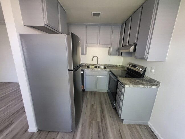 Building Photo - 82075 Country Club Dr Unit 48 Rental