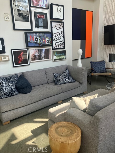 Photo - 11405 Chandler Blvd Unit 605