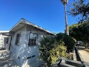 Photo - 1325 W Parade St
