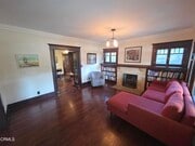 Photo - 126 N Meridith Ave