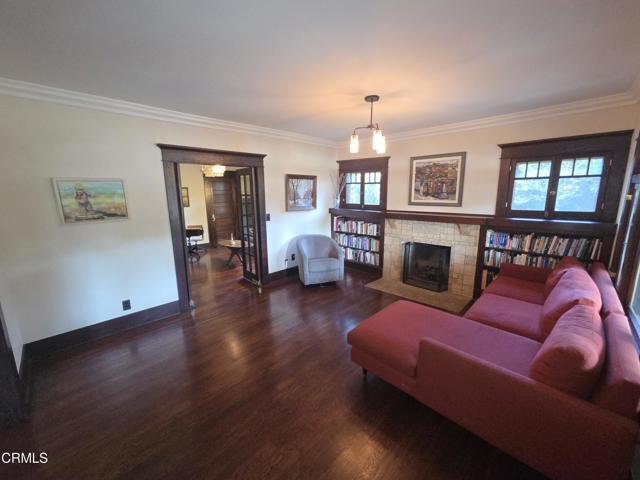 Photo - 126 N Meridith Ave