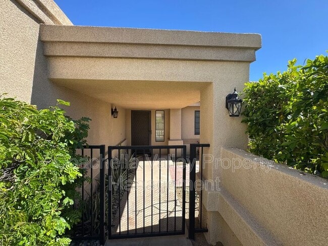 Photo - 40588 Clover Ln