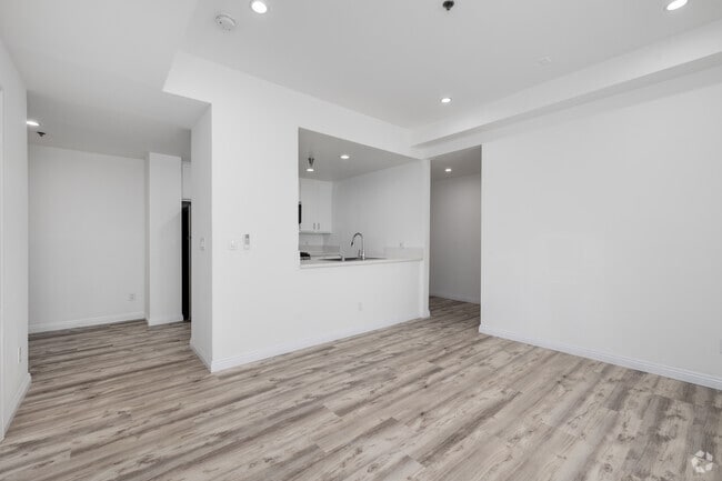 1347 23rd St - 1347 23rd St Apartments