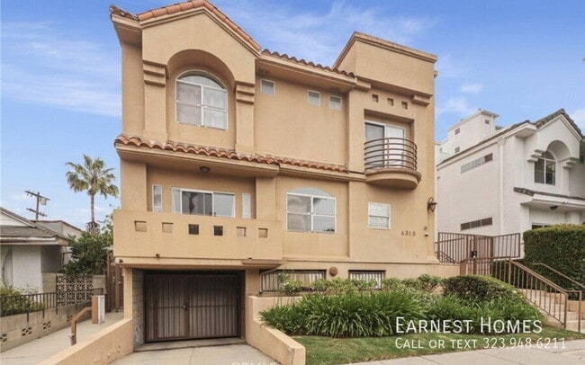 Building Photo - 4310 Whitsett Ave