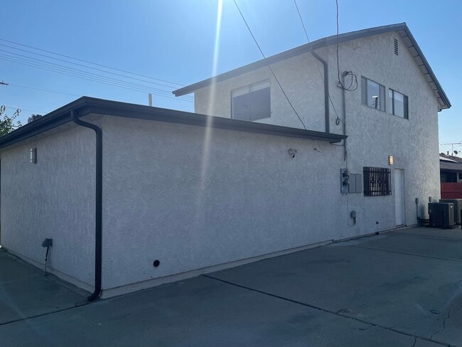 Building Photo - ARLETA Unit 9793 Rental