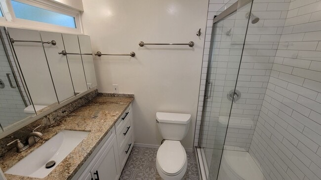 Photo - Beautifully renovated 4bd/2ba home in Bay Ho!