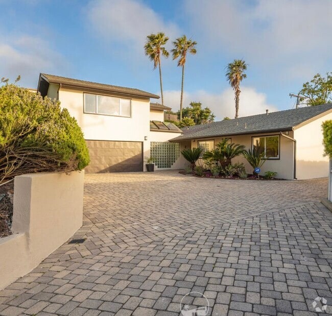 Building Photo - 28068 Santona Dr Rental